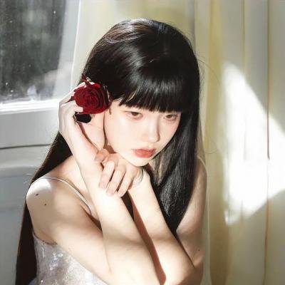 纯真小镇的夫人