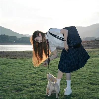 以遇刺为生的女人